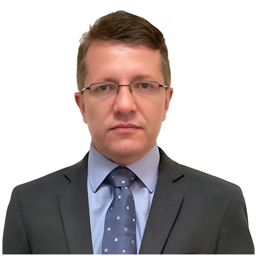 Andre Gouveia, MD, MBA Headshot